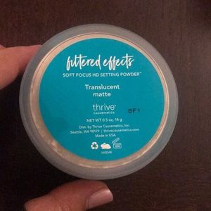 THRIVE CAUSEMETICS translucent powder